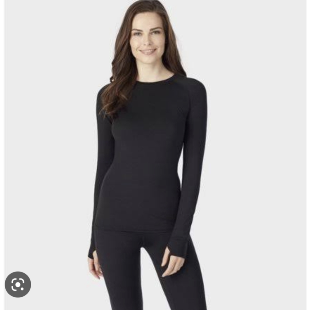 New black long sleeve crew shirt